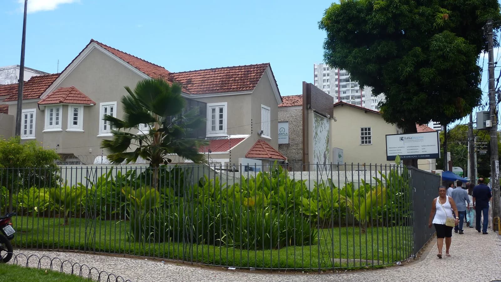 Fachada da Reitoria da Universidade Federal da Bahia (UFBA), em Salvador