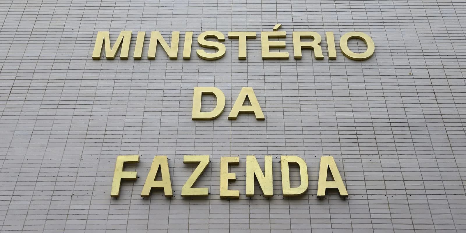 CMN ajusta regulamentação de crédito a empresas afetadas por tarifaço — Assuntos: Ministério da Fazenda, tarifaço, Regulamentação, Empresas