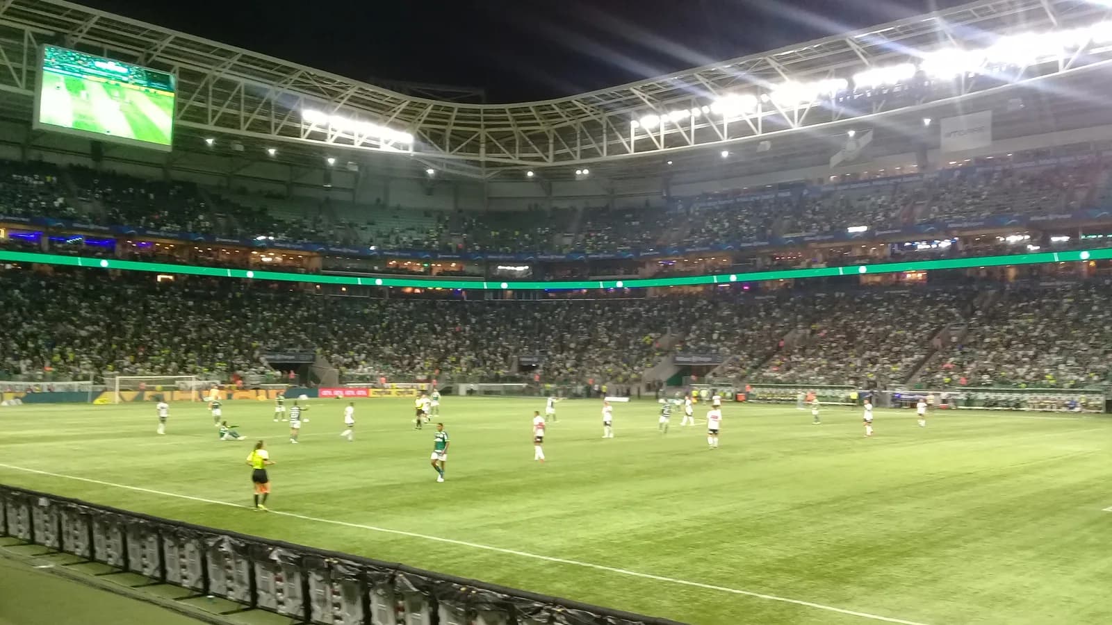 Clássico entre Palmeiras e São Paulo lotado no Allianz Parque, em imagem de arquivo do confronto entre os dois times