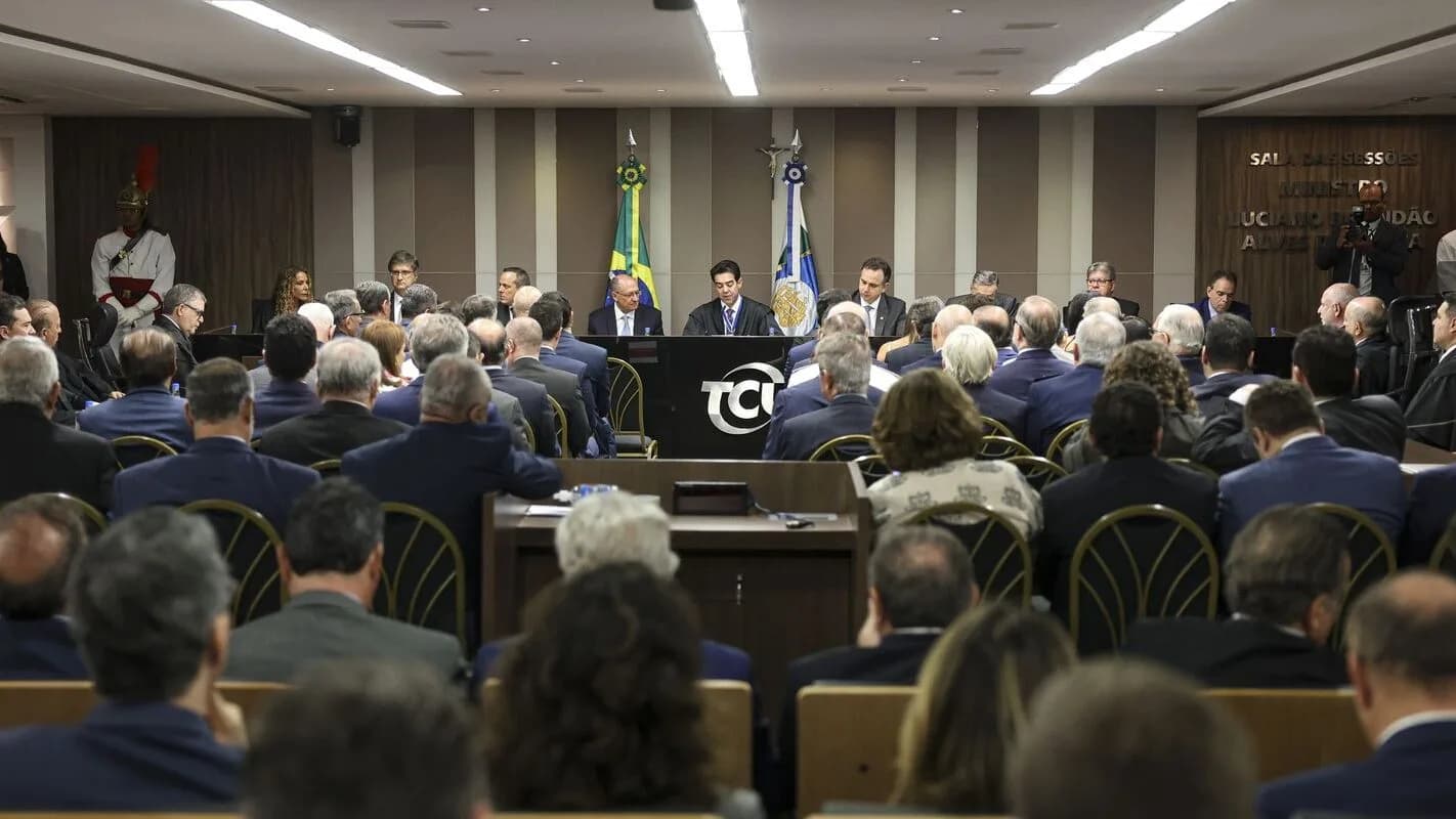 Plateia em evento institucional de concurso público, em foto de arquivo