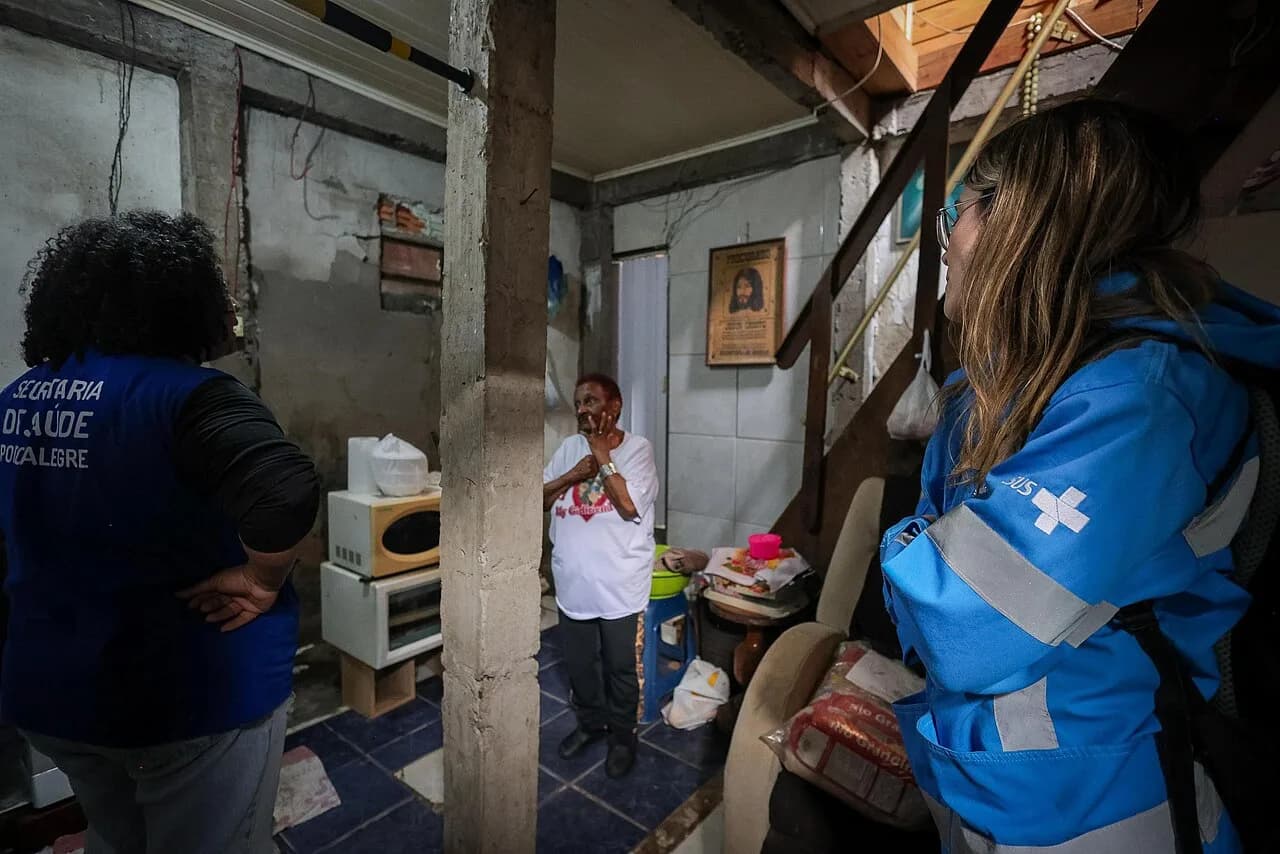Porto Alegre, RS 09/06/2024 A Secretaria Municipal de Saúde, junto da Força Nacional do Sistema Único de Saúde (SUS), iniciou no domingo, 9, atendimentos às comunidades…