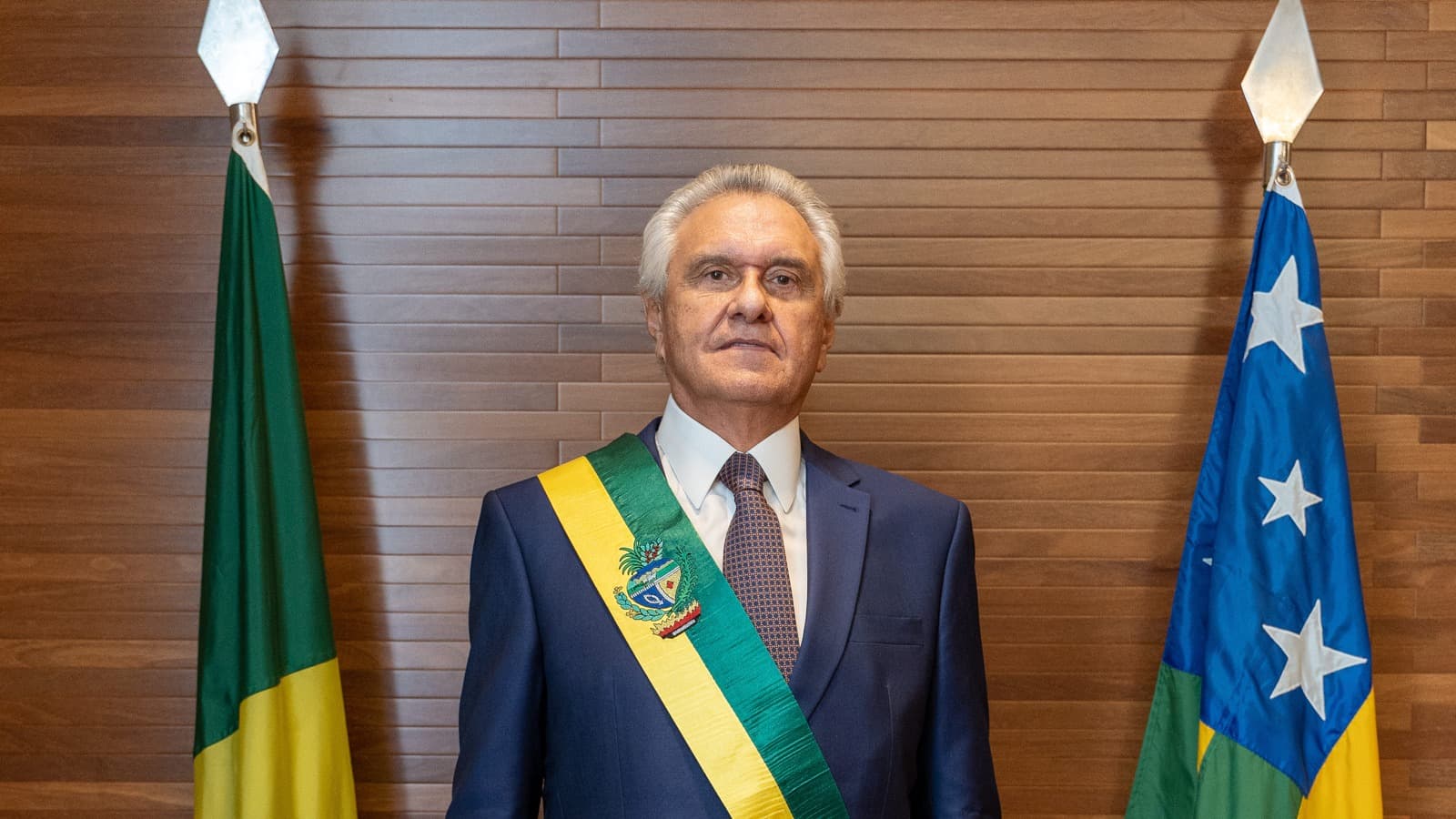 O governador de Goiás, Ronaldo Caiado, em retrato oficial com a faixa de governador, foto de arquivo