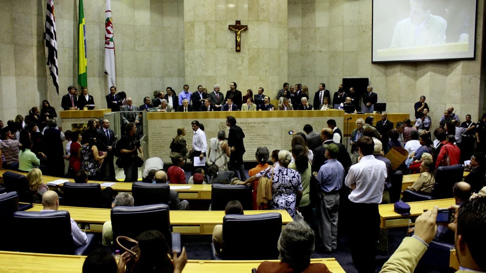 Plenário da Câmara Municipal de São Paulo, com vereadores e público, foto de arquivo